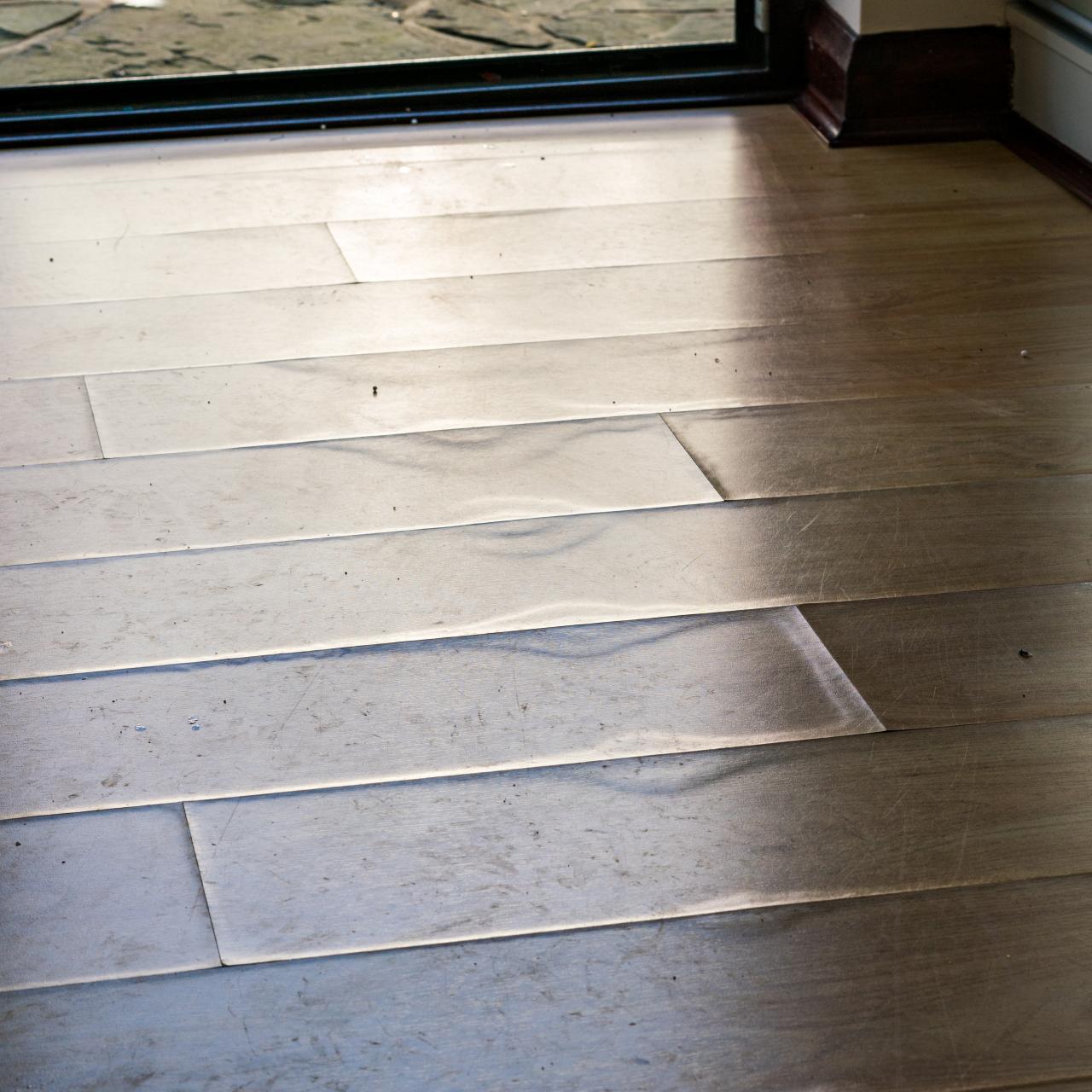Floor With A Steam Mop, Can You Leave Laminate Flooring Outside