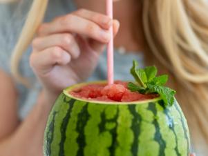 <center>6 Out-of-the-Box (+ Delicious!) Ways to Eat Watermelon