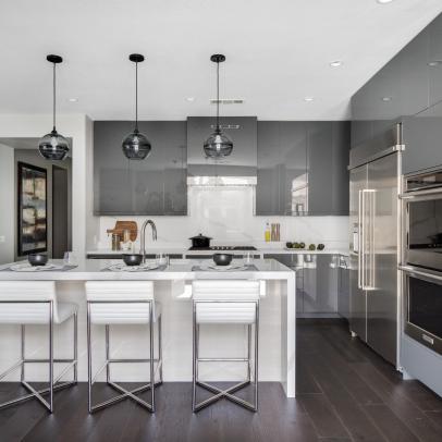 Sophisticated Gray and White Kitchen with Glossy Cabinets
