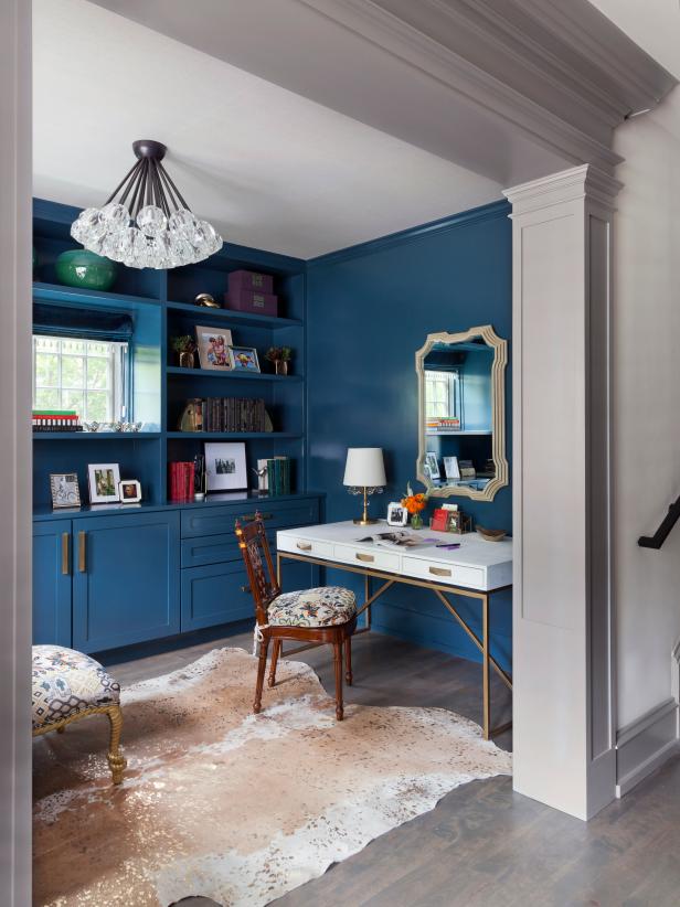 Transitional Family Home Features Jewel-Toned Furniture | HGTV's 2019 ...