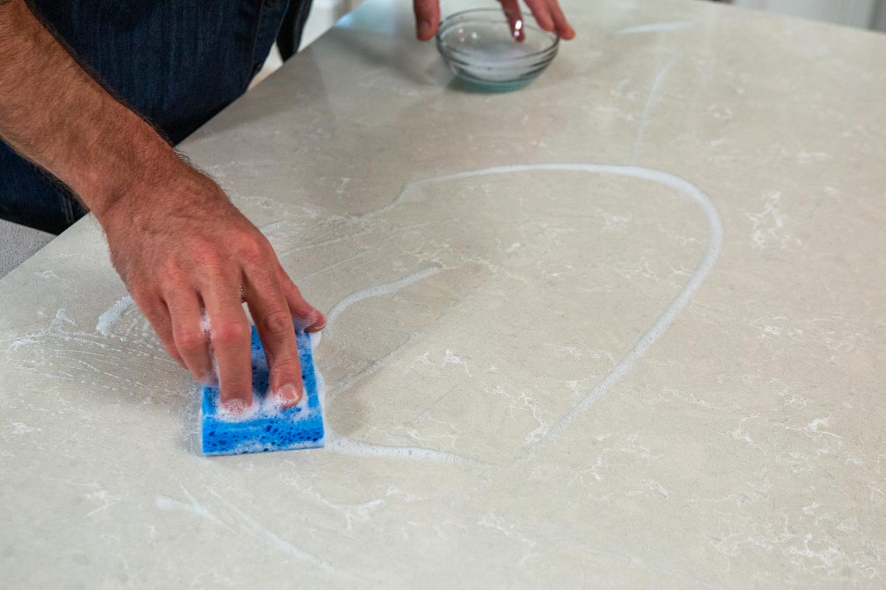 what to use to clean laminate countertops