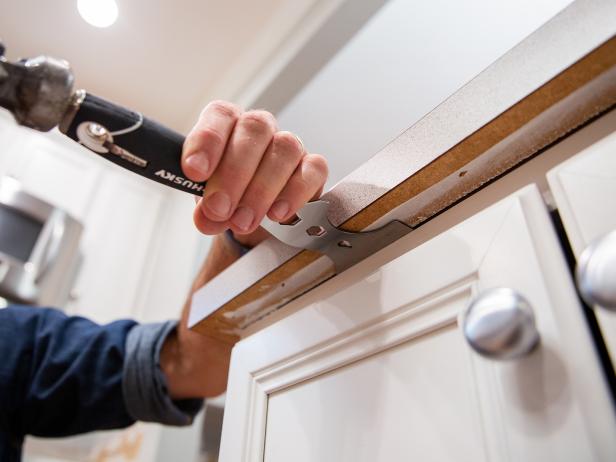 Easy Steps for Removing a Kitchen Countertop | HGTV