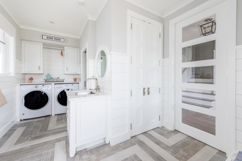 Beautiful Laundry Room Designs, What Is The Best Flooring For Laundry Room
