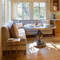 Neutral Breakfast Nook With Pedestal Table