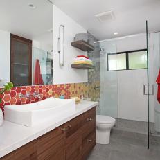 Multicolored Contemporary Bathroom With Red Towels