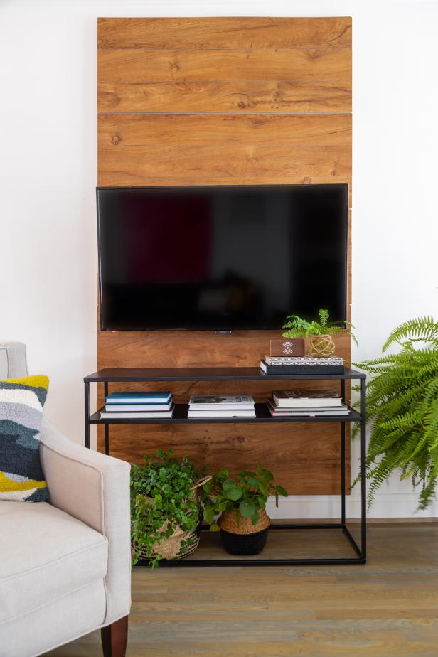 How To Create A Vinyl Plank Accent Wall - Wood Tv Accent Wall