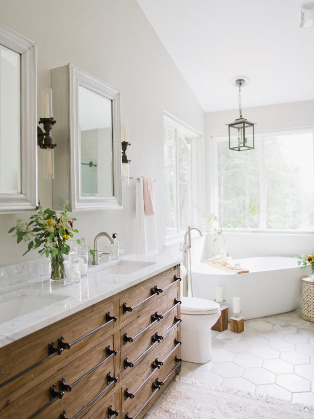 20 Stylish Bathroom Mirror Ideas, Wood Vanity Mirror