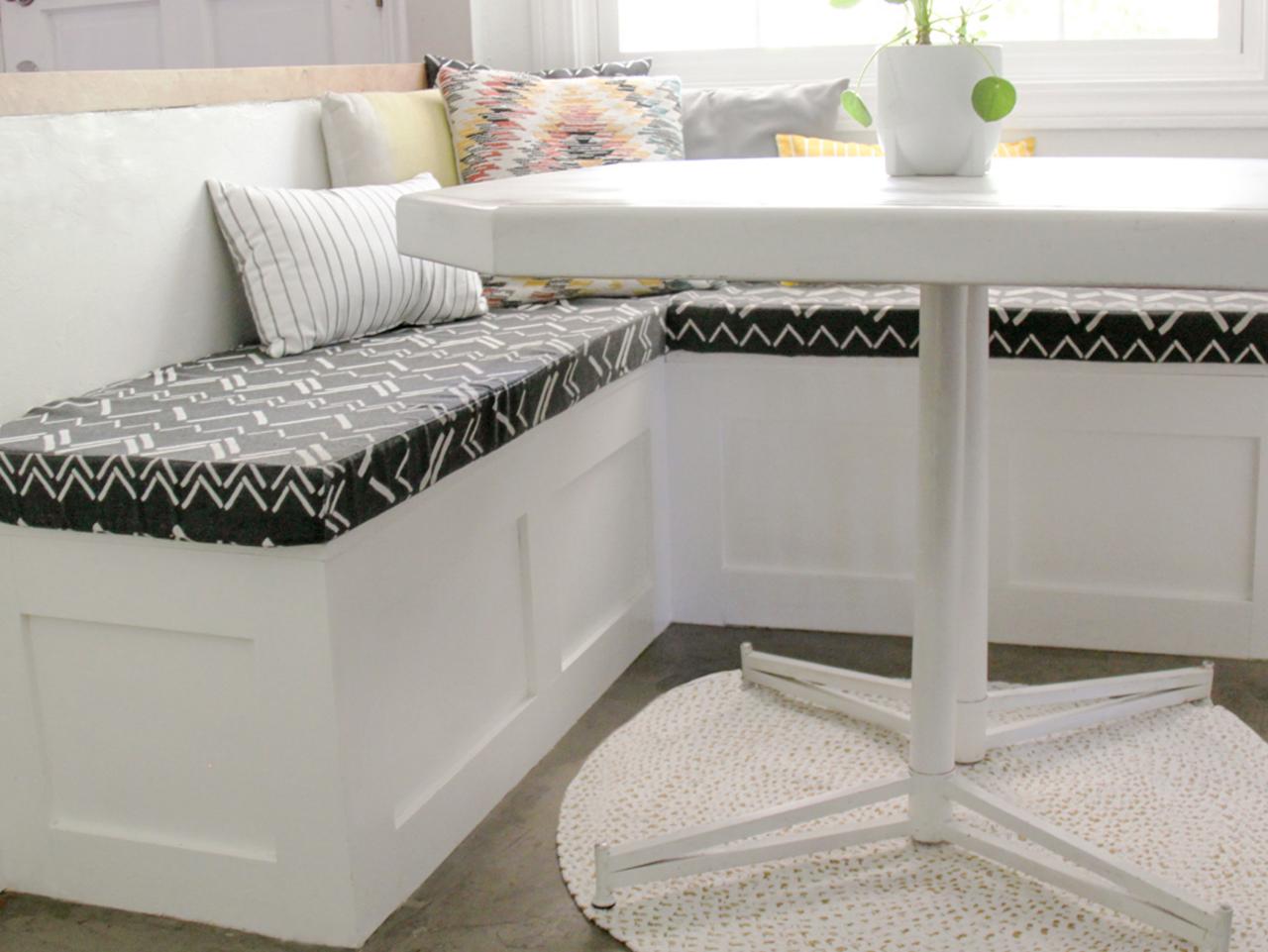 Diy Banquette Seating With Storage