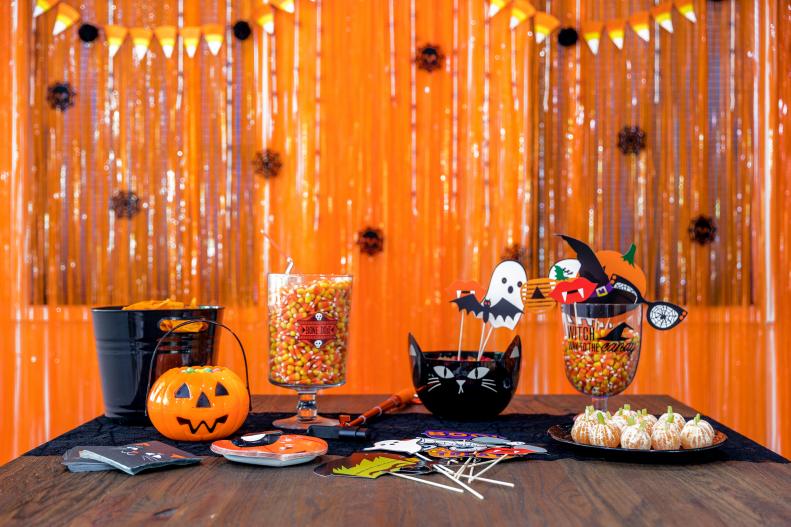 Dial up the Halloween spirit this year with sweet and spooky decorating ideas that are a snap to put together and even easier to clean up!