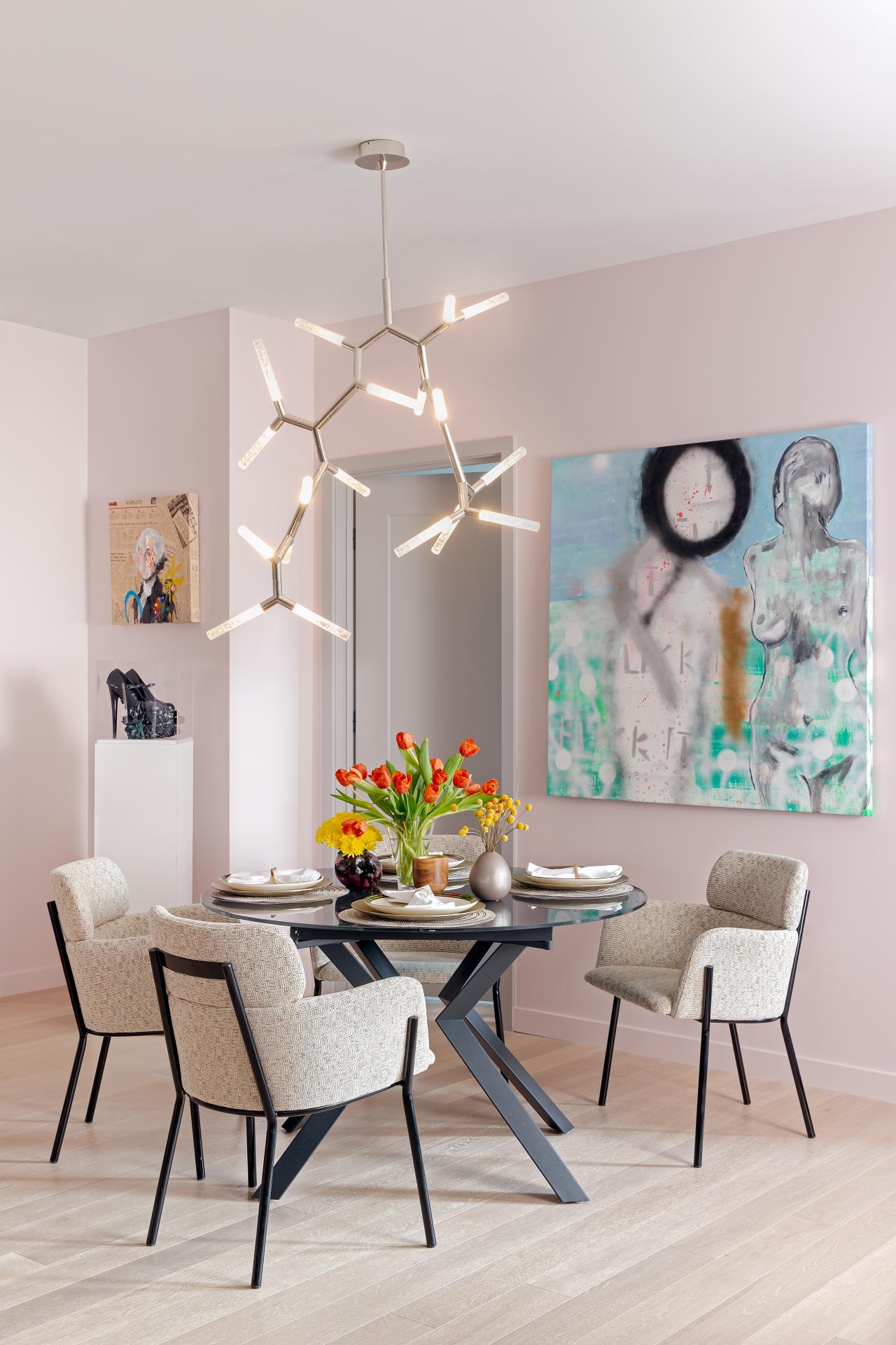 Featured image of post Formal Dining Modern Everyday Dining Table Decor - Modern dining room table centerpieces.