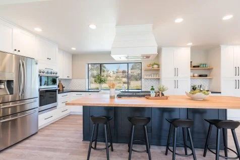 Hgtv kitchen islands with seating on sale