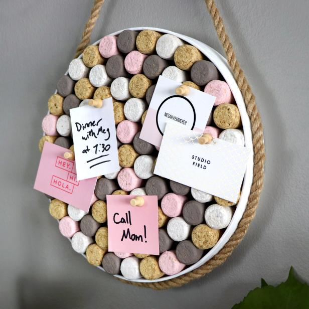 Start saving your wine corks and learn how to make this easy wall decor from upcycled wine corks.