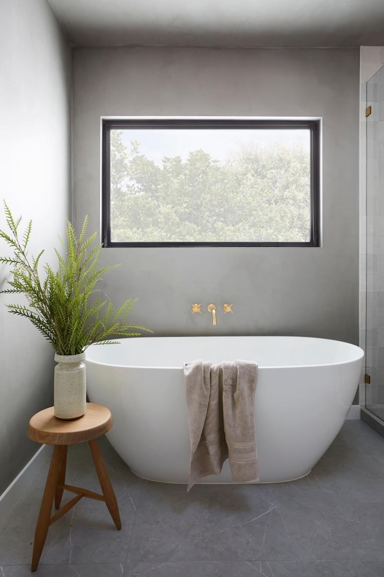 Gray Bathroom With Oval Tub