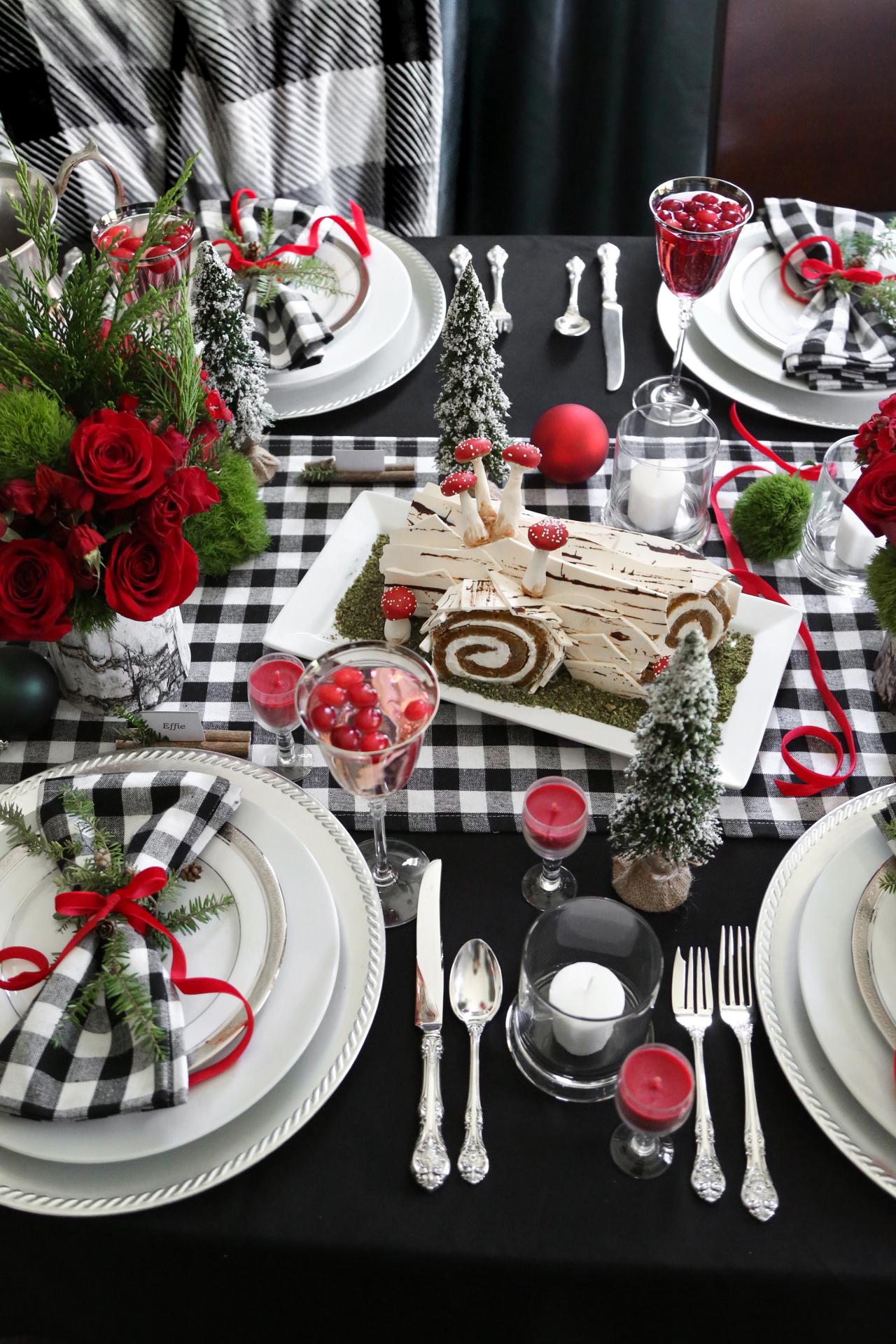 How to set a Buffalo Plaid Christmas Table - Karins Kottage