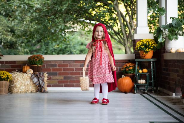 Diy Little Red Riding Hood And Big Bad Wolf Costume For A Girl And Dog Hgtv