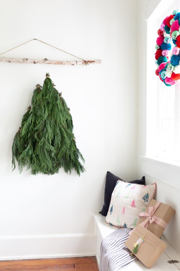 Gorgeous Christmas Tree Wall Hanging Made From Free Greenery