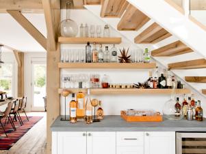 <center>40 Stylish Home Bars for Small Spaces