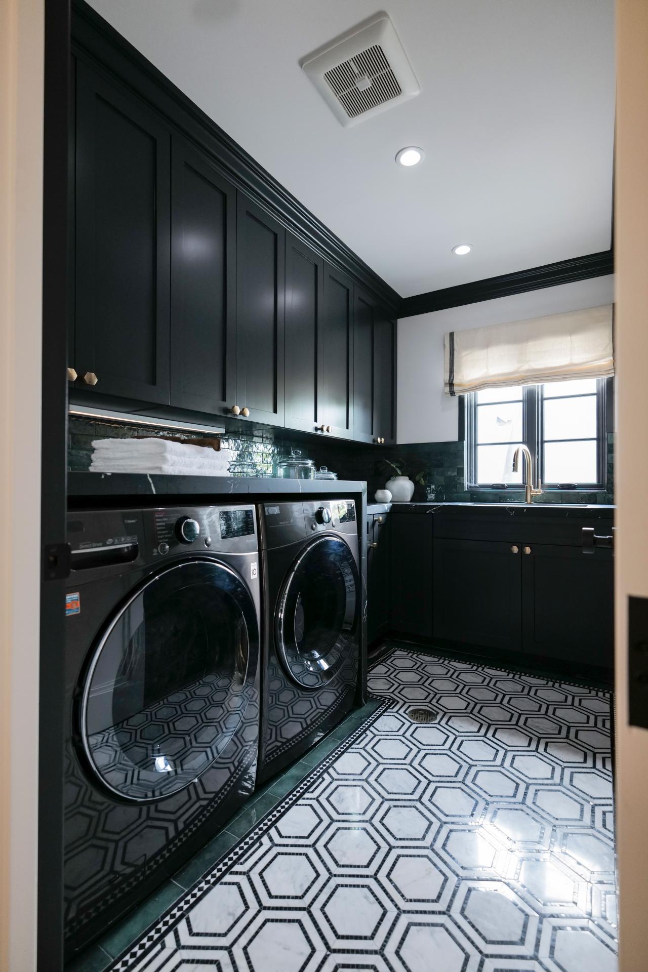 20 Best Paint Colors for your Laundry Room