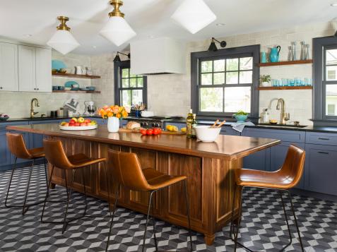 Tour a Traditional-Trendy Kitchen With Tons of Modern Touches