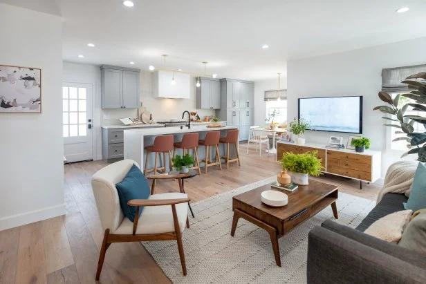 How to Arrange Dining Room Furniture With Open Floor Plan: Expert Tips