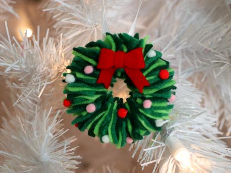 Make Christmas Tree Ornaments From Scrap Felt