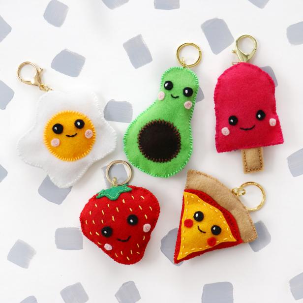 Felt Egg, Avocado, Popcicle, Pizza, and Strawberry Keychains 