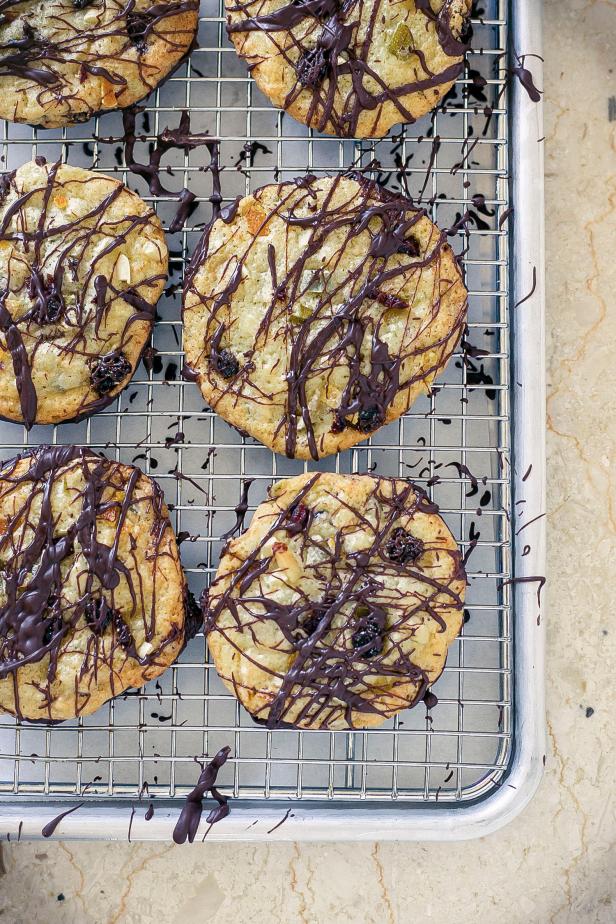 HGTV shows you how to make classic florentine cookies.