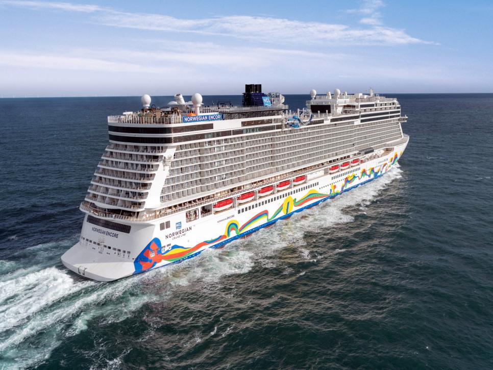 best cruise ships for 18 year olds