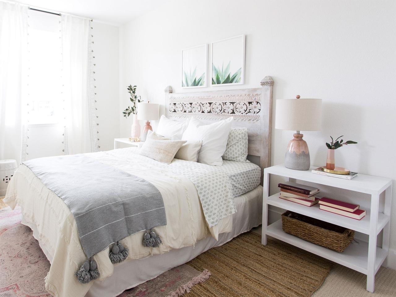 https://hgtvhome.sndimg.com/content/dam/images/hgtv/fullset/2020/2/28/0/RX_HGMAG078-white-bedrooms-06.jpg.rend.hgtvcom.1280.960.suffix/1582807598559.jpeg