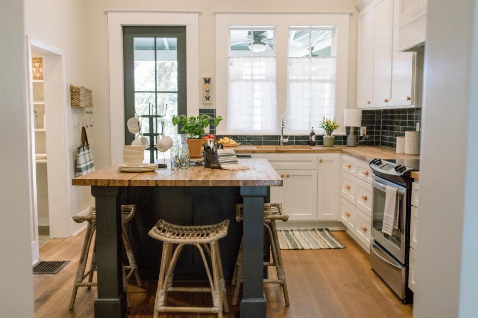 Small Kitchen Seating Ideas: Pictures & Tips From HGTV | HGTV