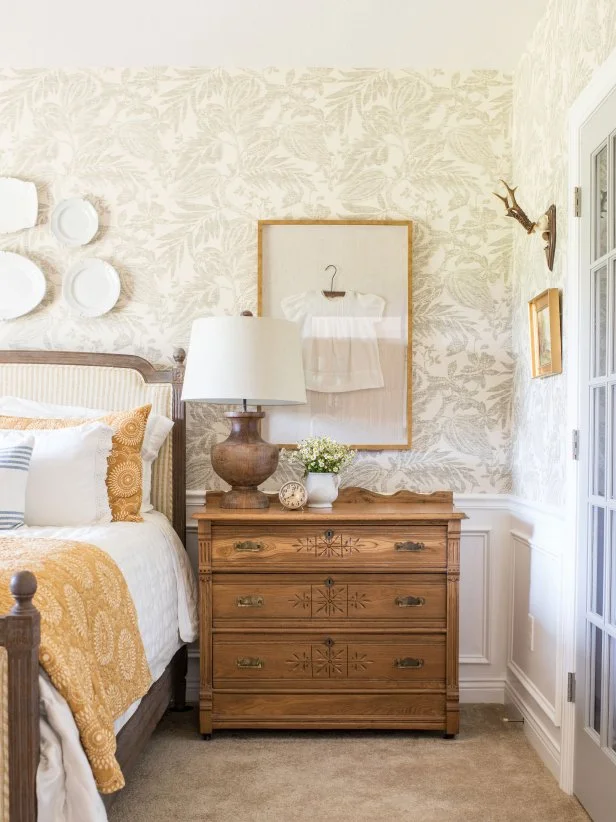 Bedroom Decorating Ideas Wallpaper: Stunning Styles to Transform Your Space