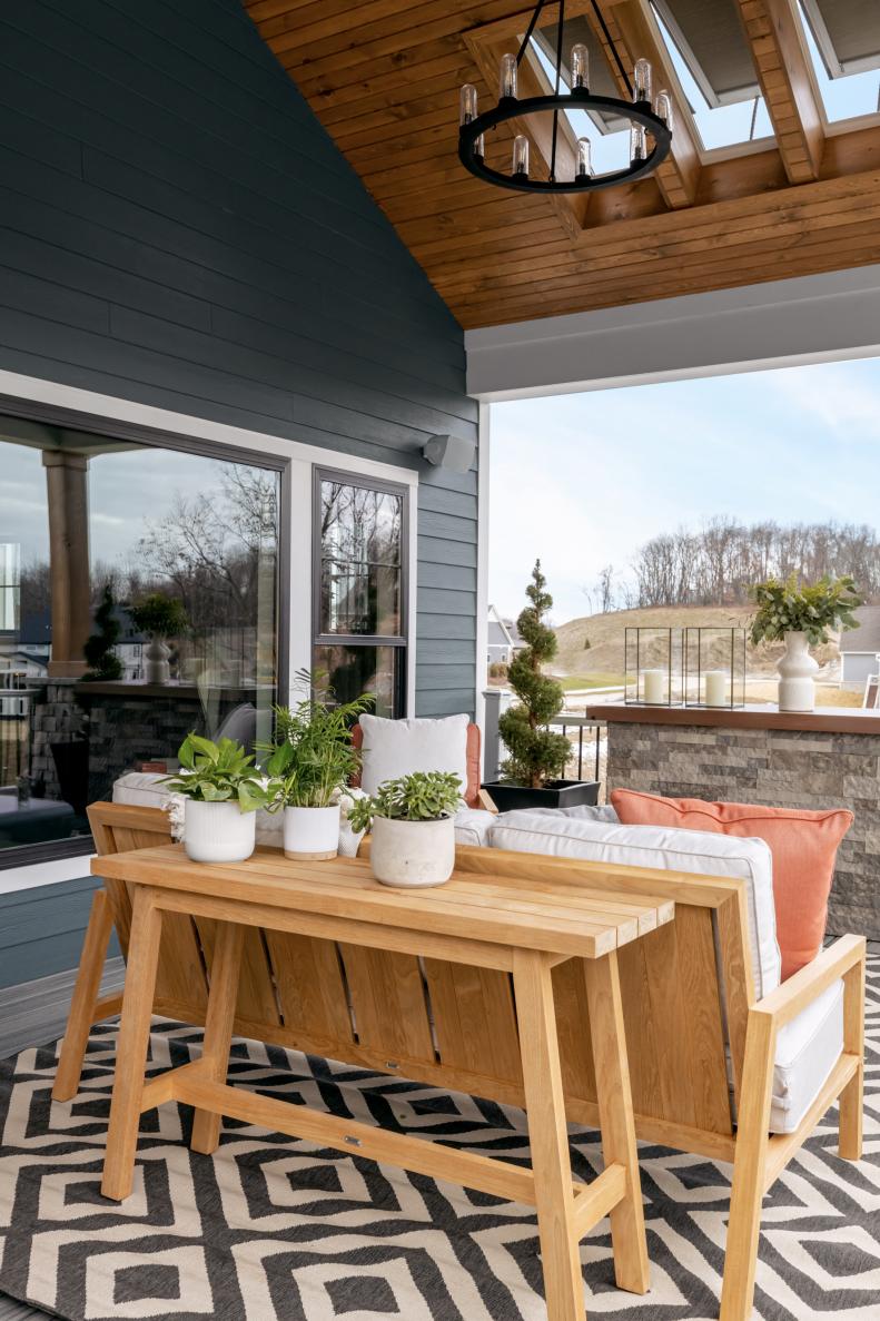 Vaulted Ceiling Adds Architectural Interest to Covered Deck