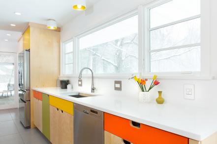 If You Like a Bright, Reflective Kitchen, Try Pure White from Corian