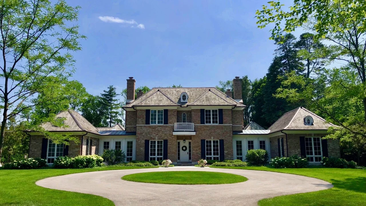 Illinois Colonial With Circle Drive, Basement Game Room and Four Covered  Patios | HGTV, image size:1280x720