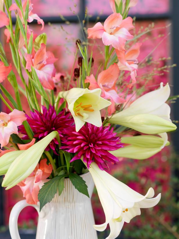 Lily And Dahlia Bouquet
