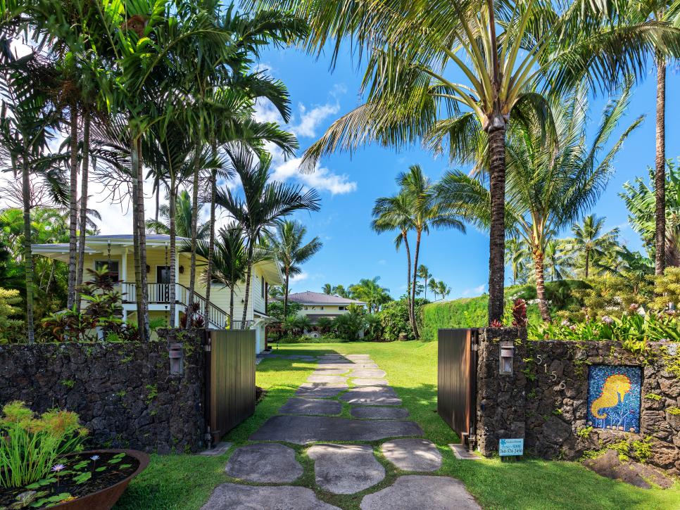 Surf Into the Sunset From This Estate on Kauai’s Hanalei Bay | HGTV's ...