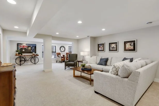 How to Decorate a Basement Living Room With No Kitchen: Stylish Ideas