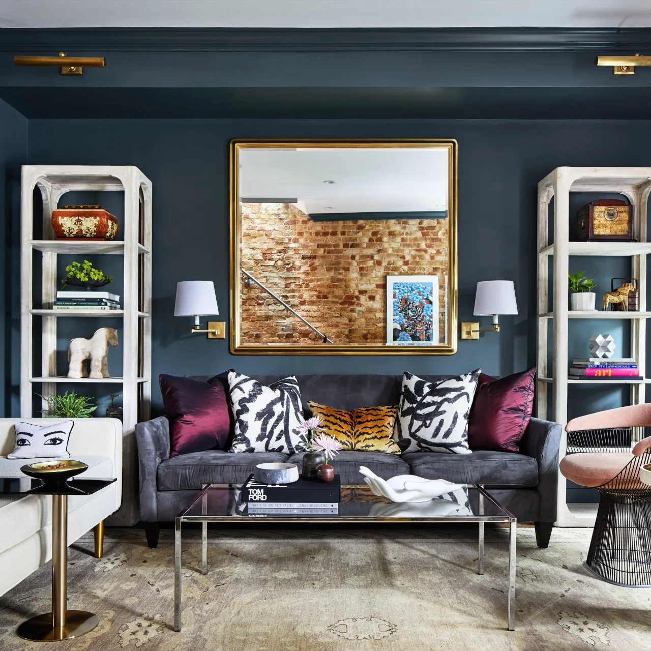 30 Small Space Living Room Ideas for 2025 | HGTV, image size:1280x1280