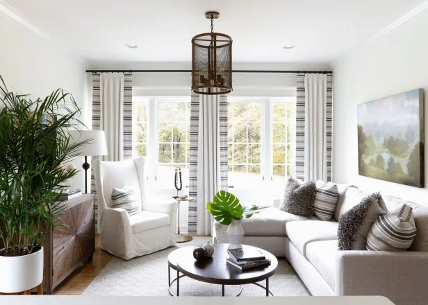 How to Decorate the Wall behind the Couch: Stunning Ideas Revealed