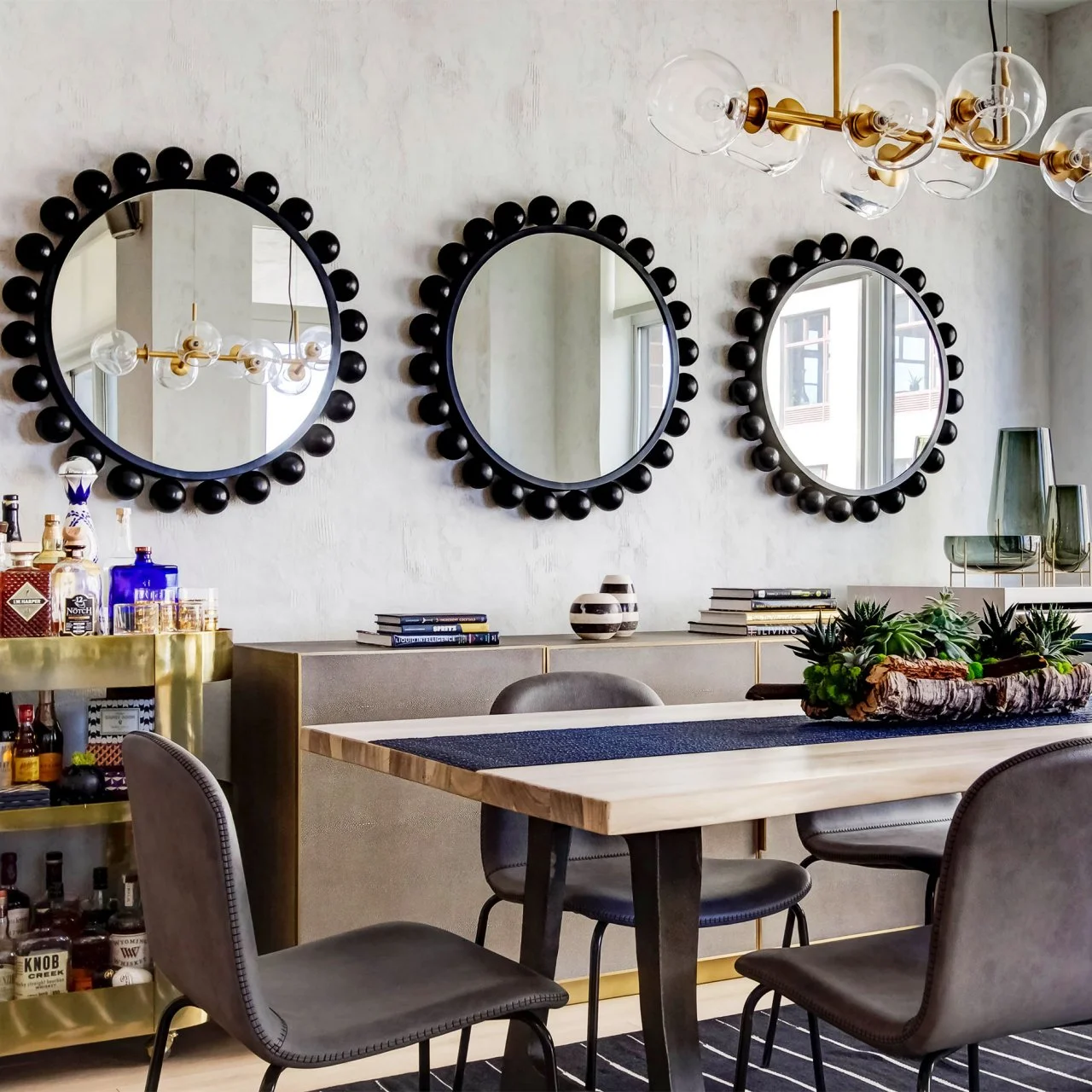How to Decorate With Mirrors: Stunning Tips to Transform Spaces