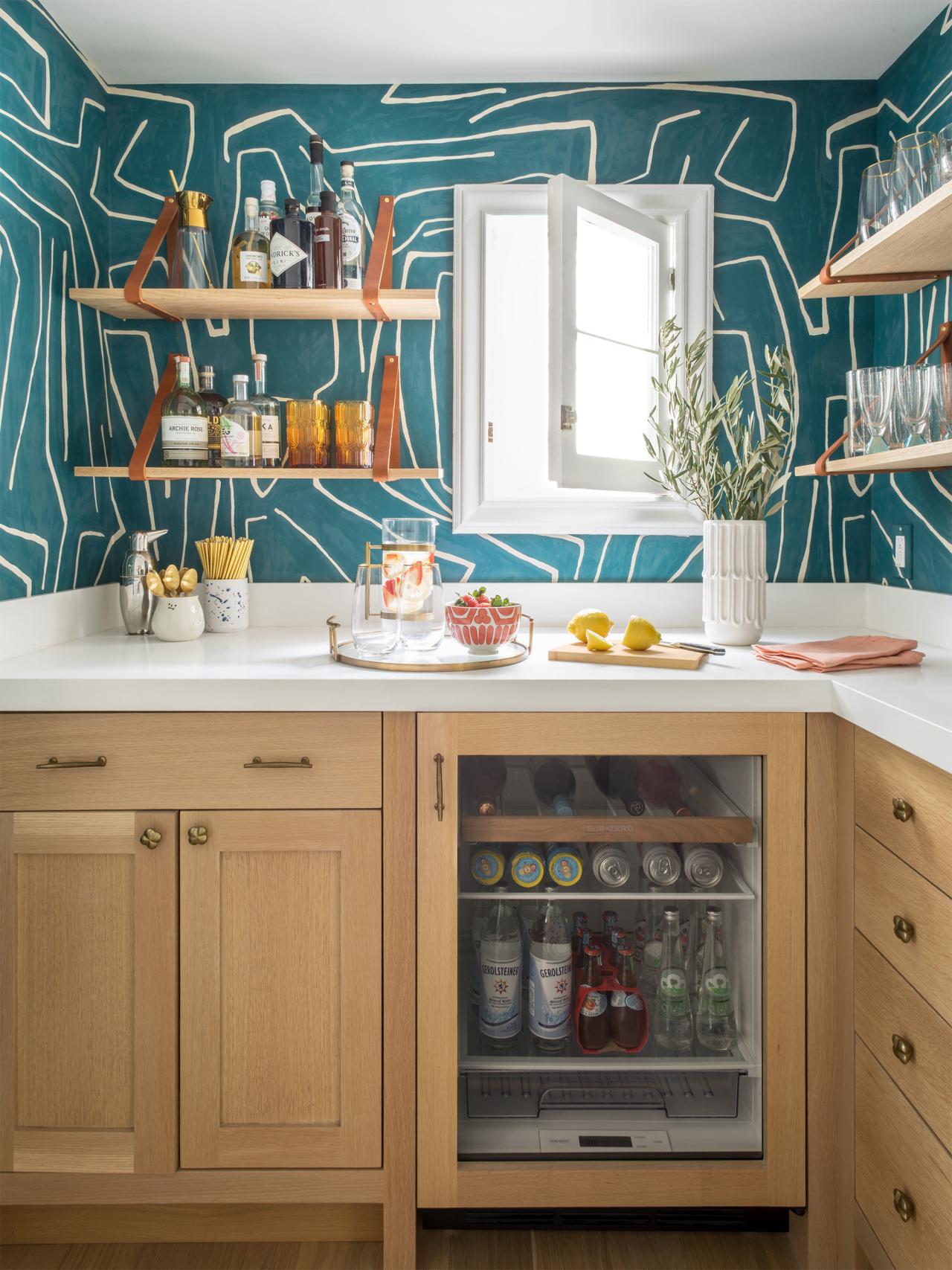Guest Picks: Whip Up Kitchen Cheer With Aqua and Red