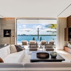 Luxurious Modern Living With Waterfront Views