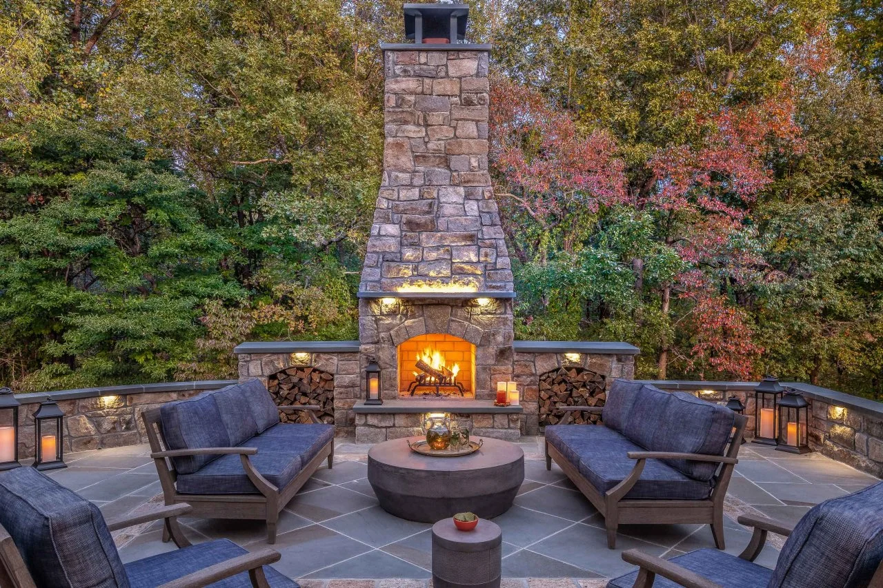 Outdoor Covered Patios Ideas For Fireplace