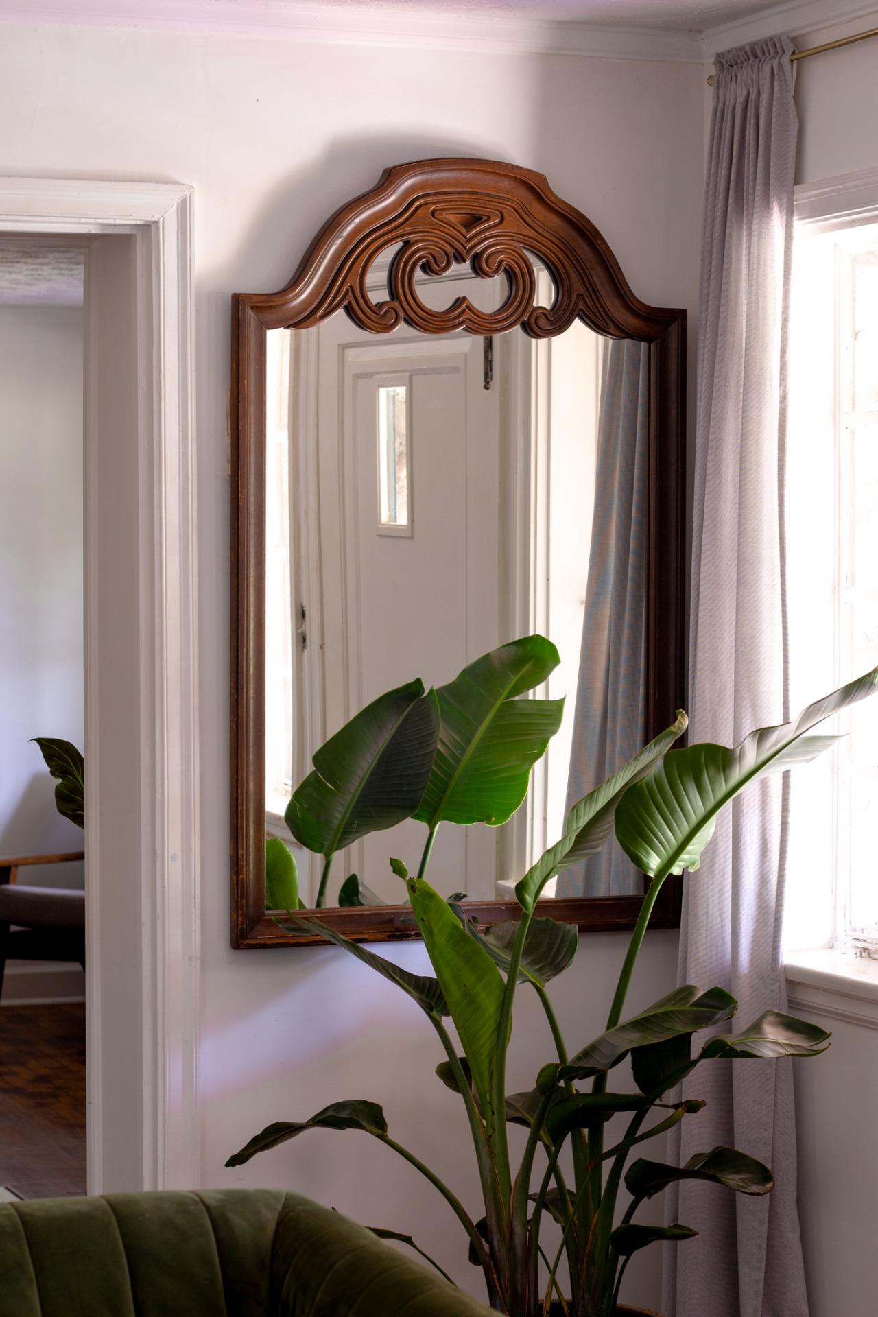 Heavy Mirror With A French Cleat, Ceiling Hung Mirror Hardware
