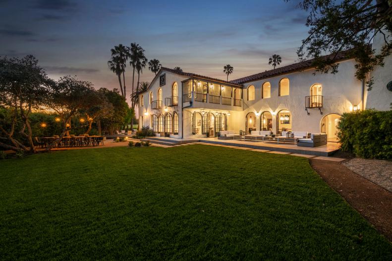 Many of the key scenes starring Kim Basinger as a lady-for-hire in the award-winning 1997 drama L.A. Confidential were shot in this Los Angeles mansion, chosen for the film for its old-world classic Spanish style. The home is currently listed for sale at $7.495 million.