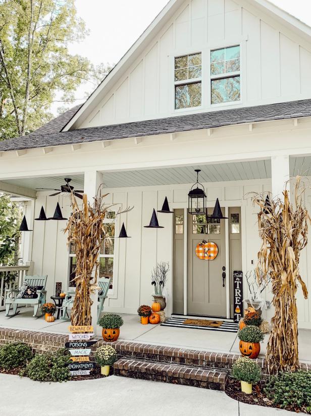 70+ Ideas For Halloween Porch Decorations | Hgtv