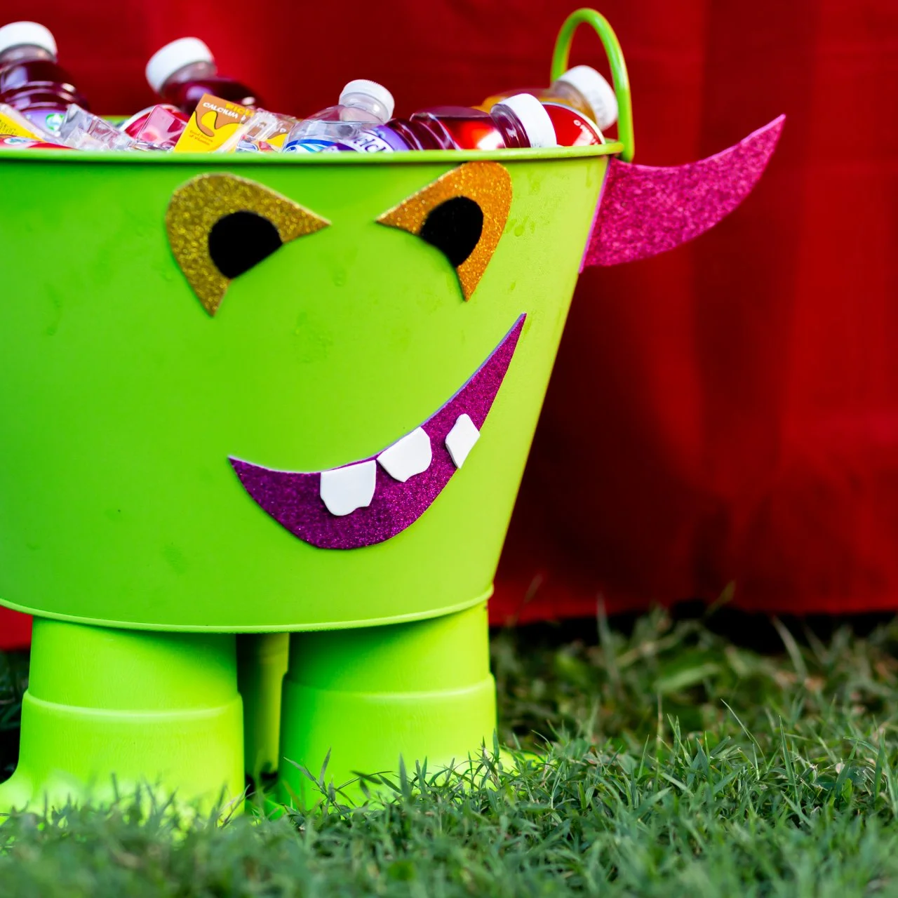 DIY a Fun Party Tub for Kids' Halloween Parties | HGTV