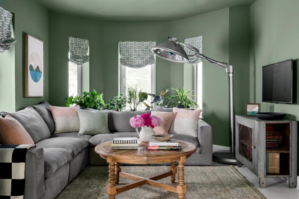 Best Design Ideas for Gray Sectional Sofas | HGTV
