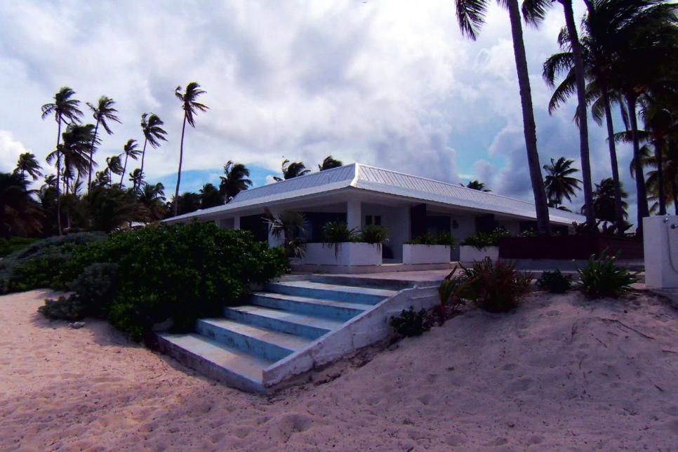 Renovation Island: Paradise in Progress & The Eye of the Storm ...