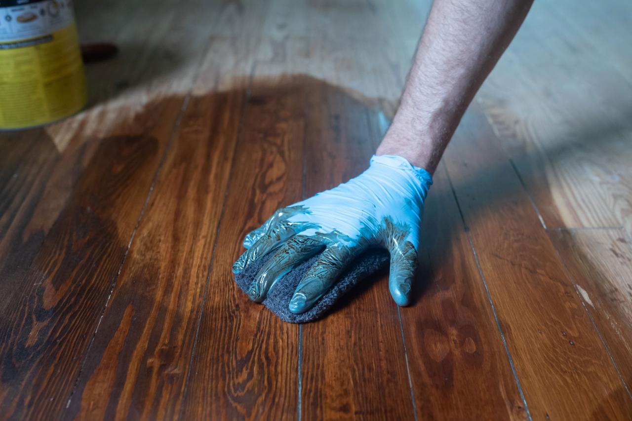 How To Refinish Hardwood Floors Diy, How To Apply Stain To Hardwood Floors